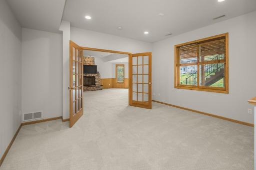 818 Park Place Drive, Mendota Heights, MN 55118