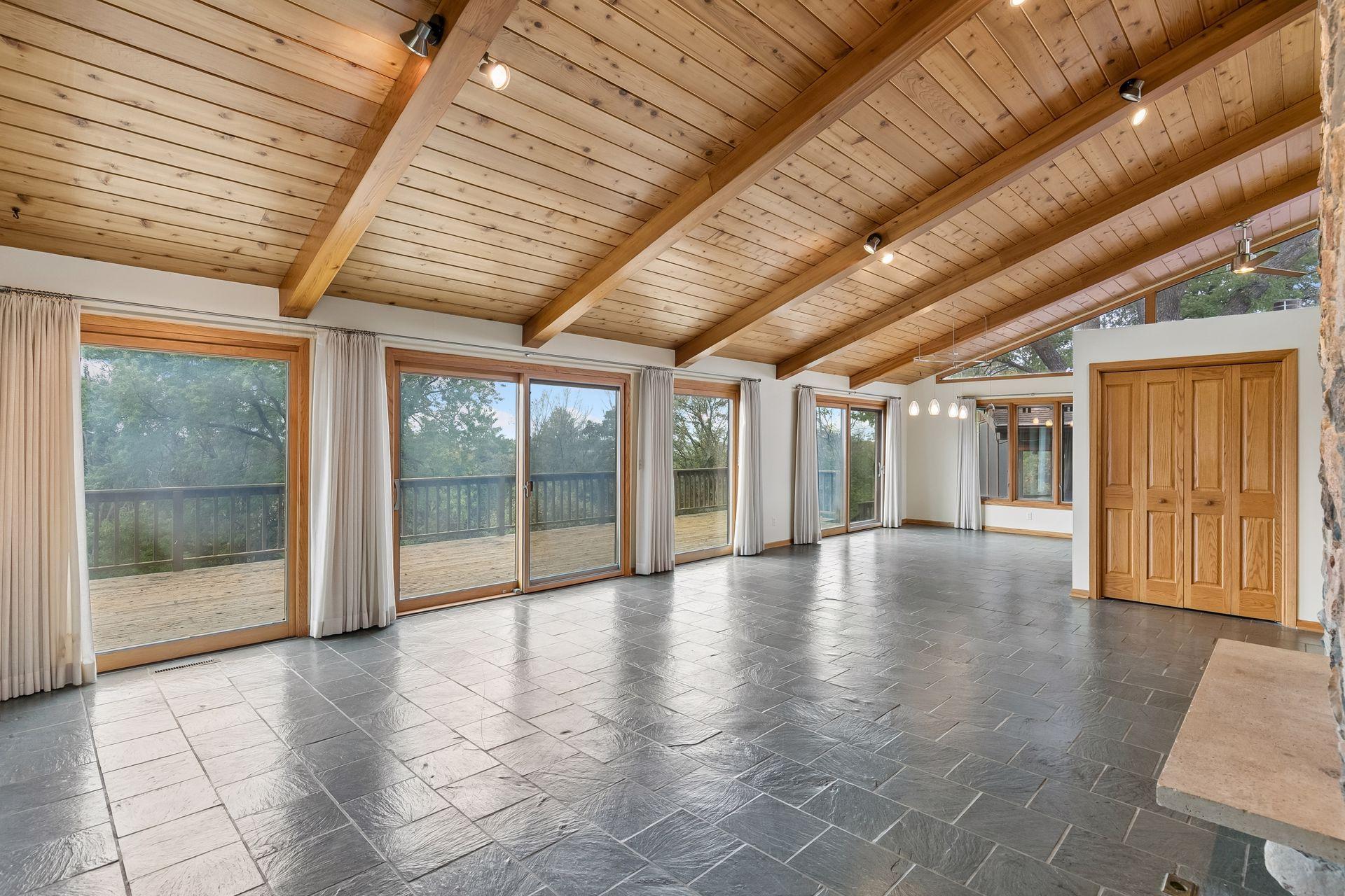Wall of windows with a panoramic view