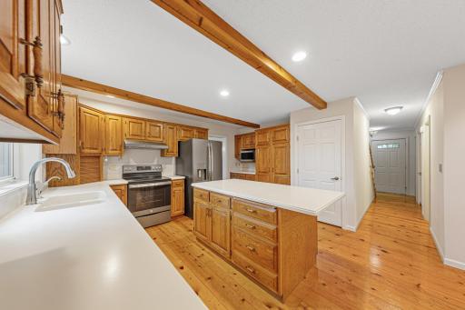1029 Oak Terrace Drive, North Mankato, MN 56003