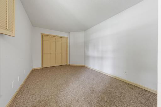 1029 Oak Terrace Drive, North Mankato, MN 56003