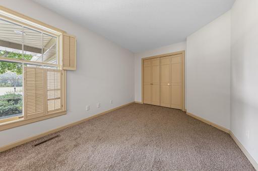 1029 Oak Terrace Drive, North Mankato, MN 56003