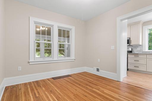902 Hunt Place, Saint Paul, MN 55114
