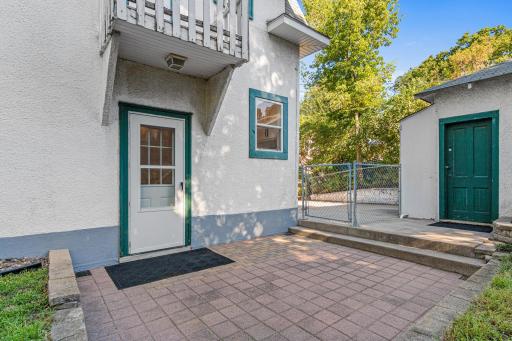 902 Hunt Place, Saint Paul, MN 55114