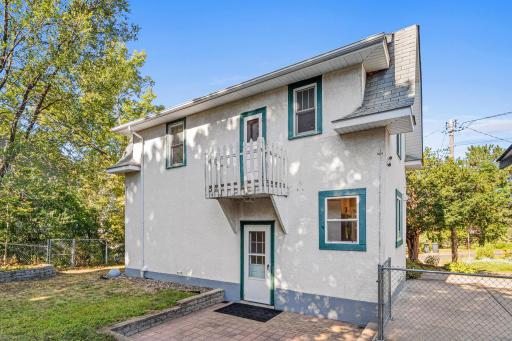 902 Hunt Place, Saint Paul, MN 55114