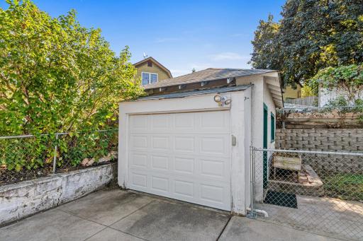 902 Hunt Place, Saint Paul, MN 55114