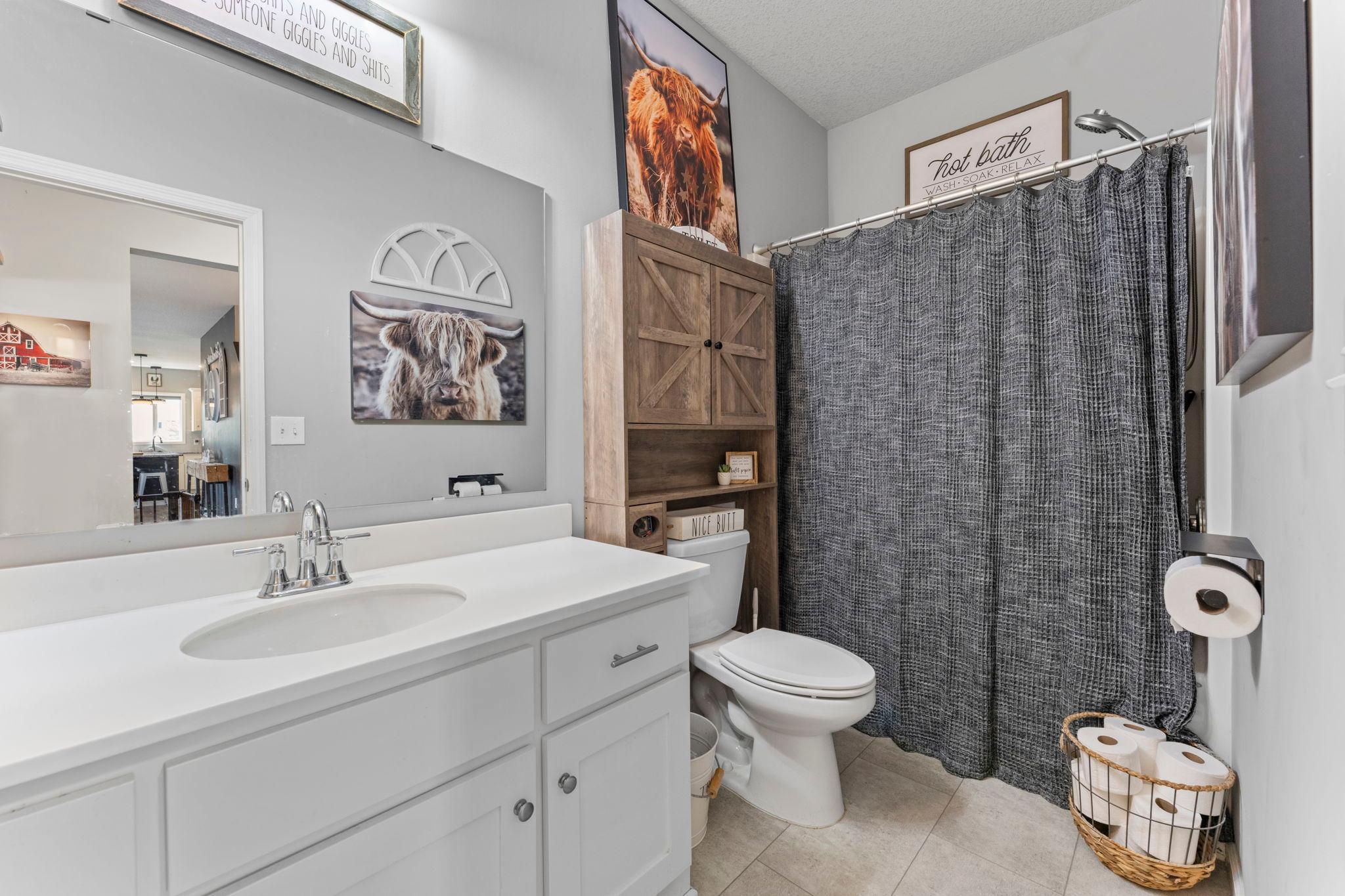 Main floor full bath