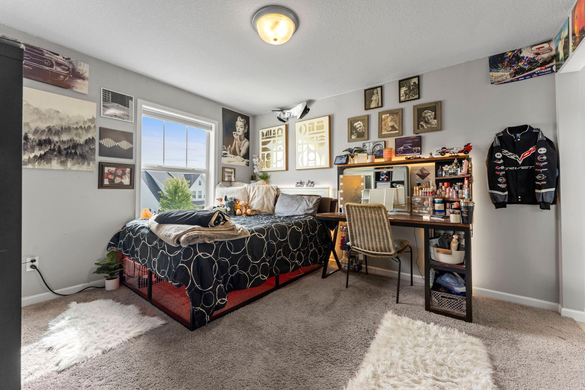 Upper level bedroom (#3)