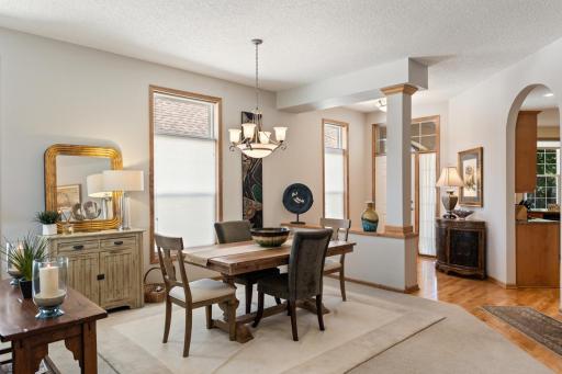 18711 Farmstead Circle, Eden Prairie, MN 55347