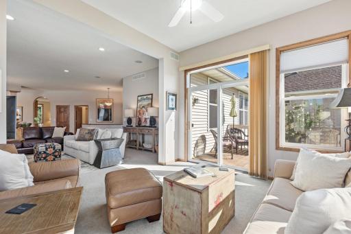 18711 Farmstead Circle, Eden Prairie, MN 55347