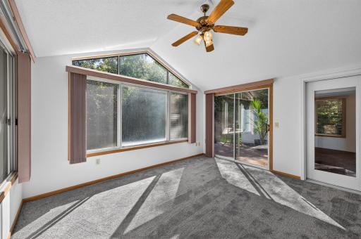 8709 Norway Street NW, Coon Rapids, MN 55433