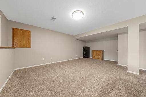 812 Lancer Drive NE, Owatonna, MN 55060