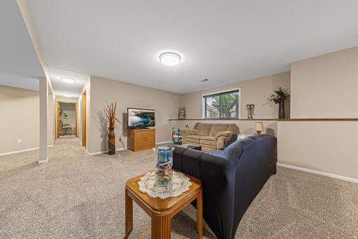 812 Lancer Drive NE, Owatonna, MN 55060