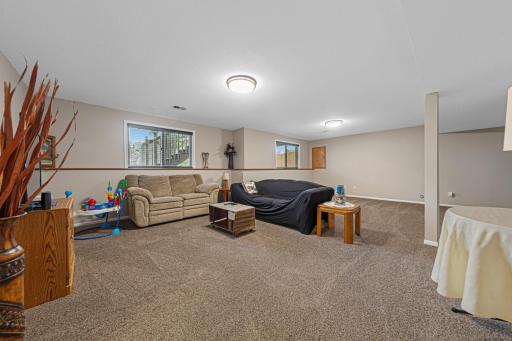 812 Lancer Drive NE, Owatonna, MN 55060