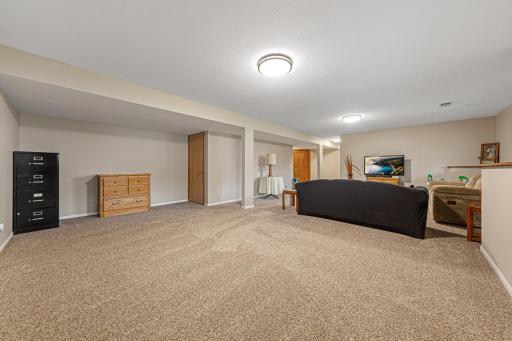 812 Lancer Drive NE, Owatonna, MN 55060