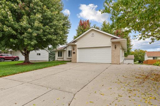 812 Lancer Drive NE, Owatonna, MN 55060