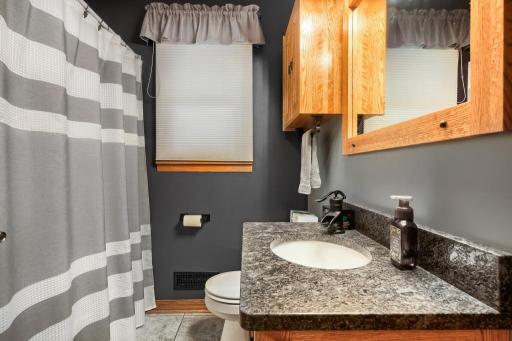 10440 Zion Street NW, Coon Rapids, MN 55433
