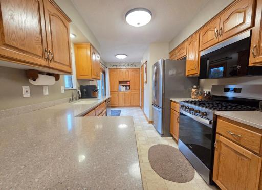 10440 Zion Street NW, Coon Rapids, MN 55433