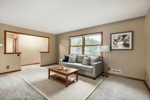 10440 Zion Street NW, Coon Rapids, MN 55433