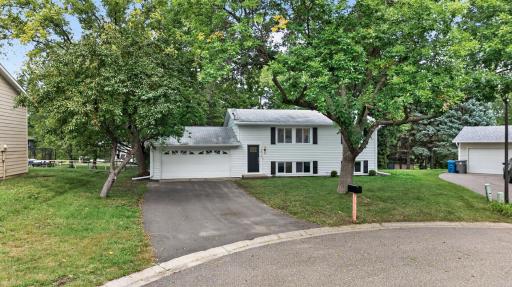 14010 38th Avenue N, Plymouth, MN 55447