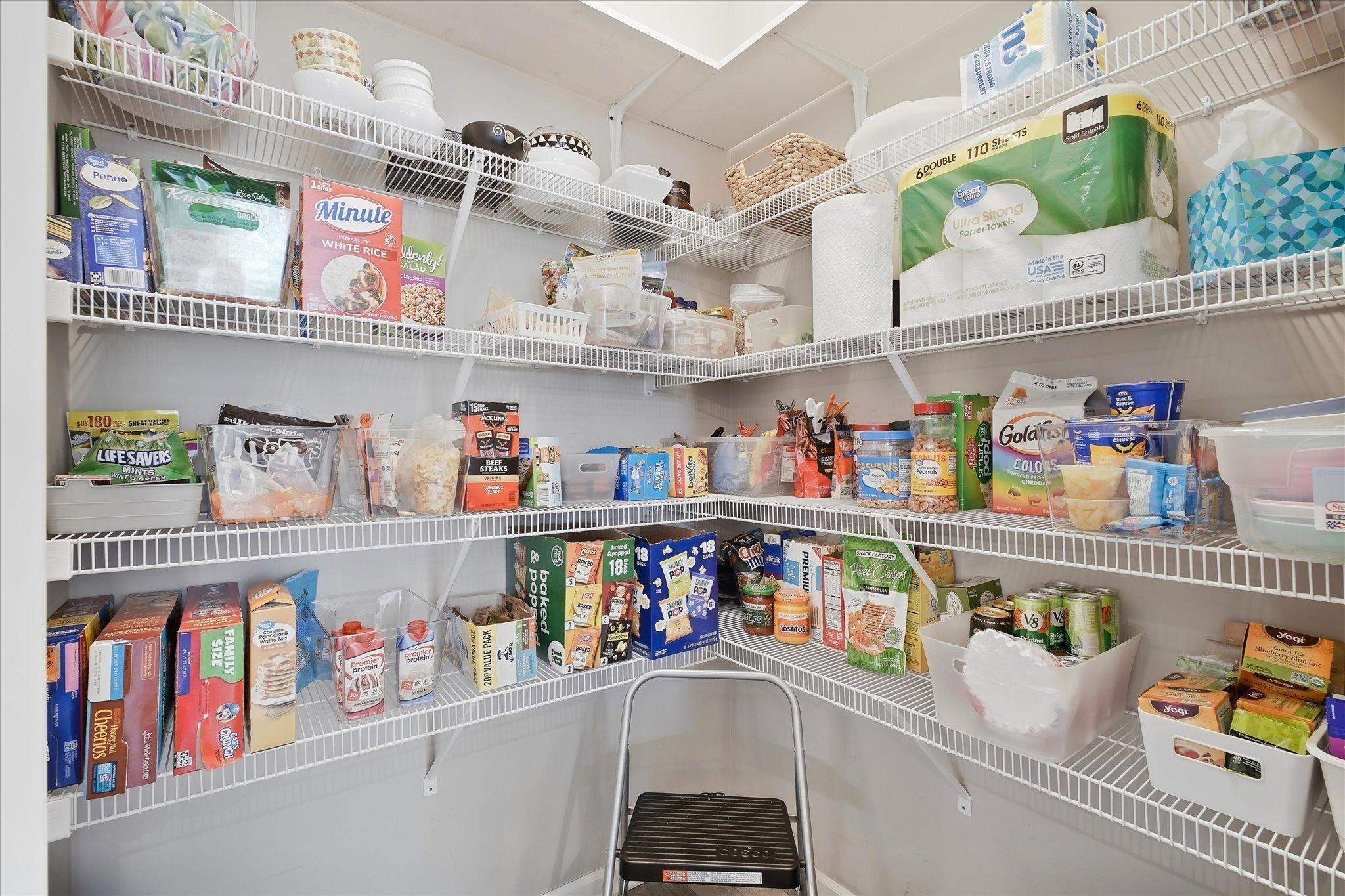 Walk-in Pantry
