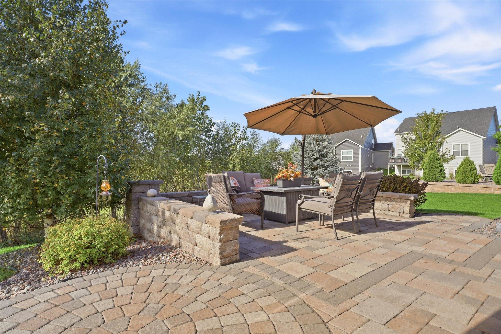 Paver designs & Stone wall