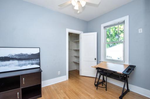 1213 14th Street S, Fargo, ND 58103