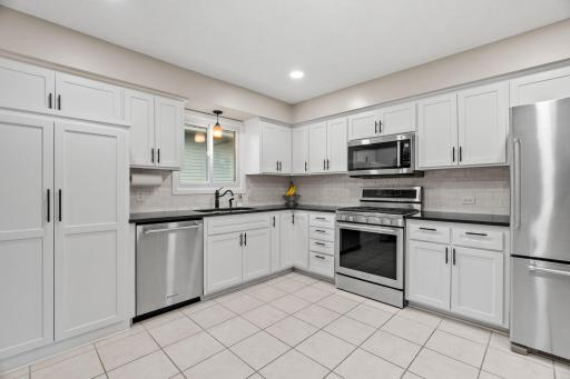 9612 Union Terrace Lane N, Maple Grove, MN 55369