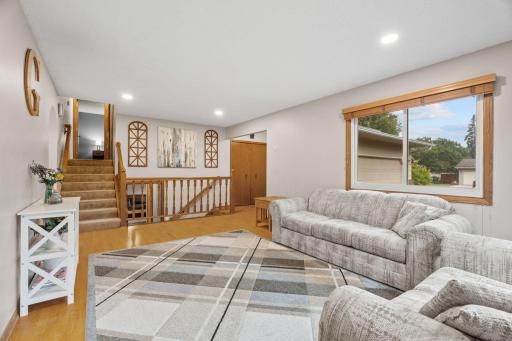 9612 Union Terrace Lane N, Maple Grove, MN 55369