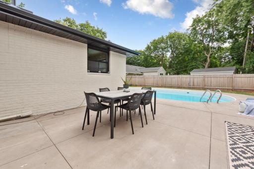 5400 Richmond Lane, Edina, MN 55436