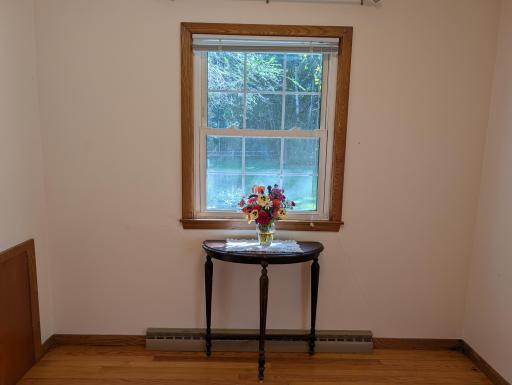 Bergmann Bedroom 1 Pic 1.jpg