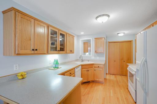 1645 County Road D E, Maplewood, MN 55109