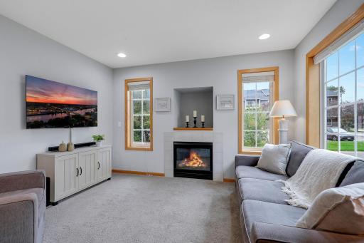 1645 County Road D E, Maplewood, MN 55109