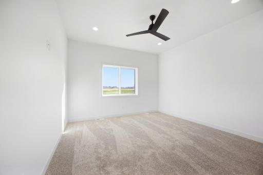 435 Goose Lane, Casselton, ND 58012