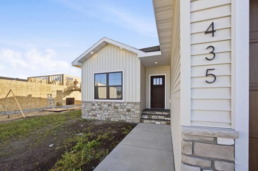 435 Goose Lane, Casselton, ND 58012