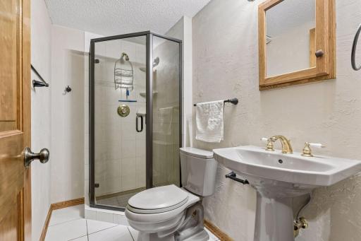 314 Wedgewood Drive, Mahtomedi, MN 55115