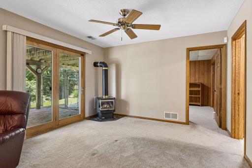 314 Wedgewood Drive, Mahtomedi, MN 55115