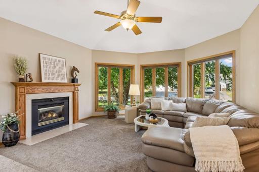314 Wedgewood Drive, Mahtomedi, MN 55115