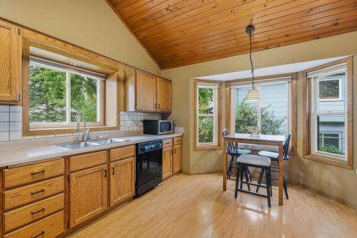 4093 W 131st Street, Savage, MN 55378