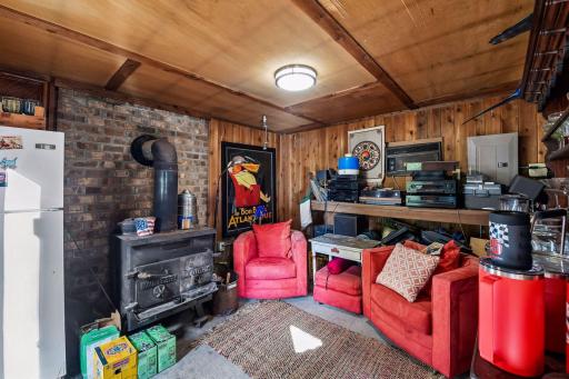 660 N Shore Drive W, Minnetrista, MN 55364