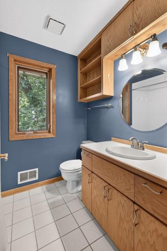 Bathroom upper