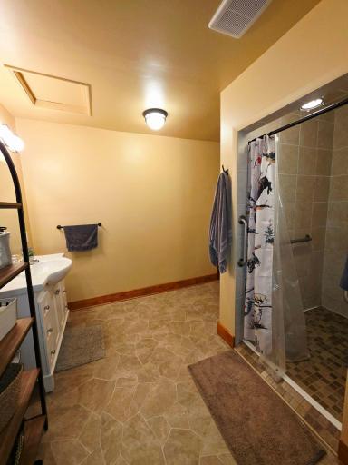 205 Heritage Boulevard NW, Isanti, MN 55040
