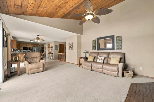 10333 Alcott Drive, Sauk Centre, MN 56378