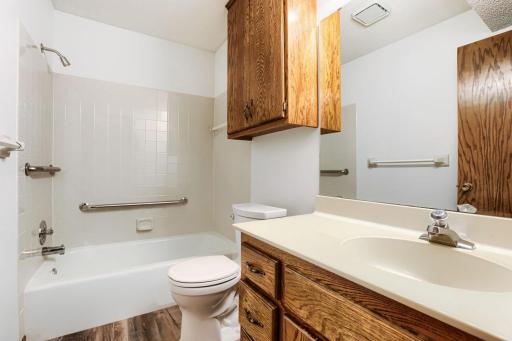 4183 Hilltop Point - Web Quality - 025 - 24 Bathroom.jpg