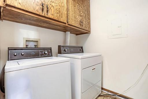 4183 Hilltop Point - Web Quality - 029 - 28 Laundry Room.jpg