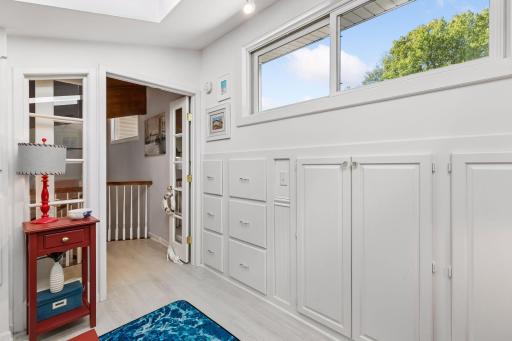 You need to open these drawers to appreciate the sturdiness and depth! And to see all the fun features such as fish knobs, martime windows, etc...