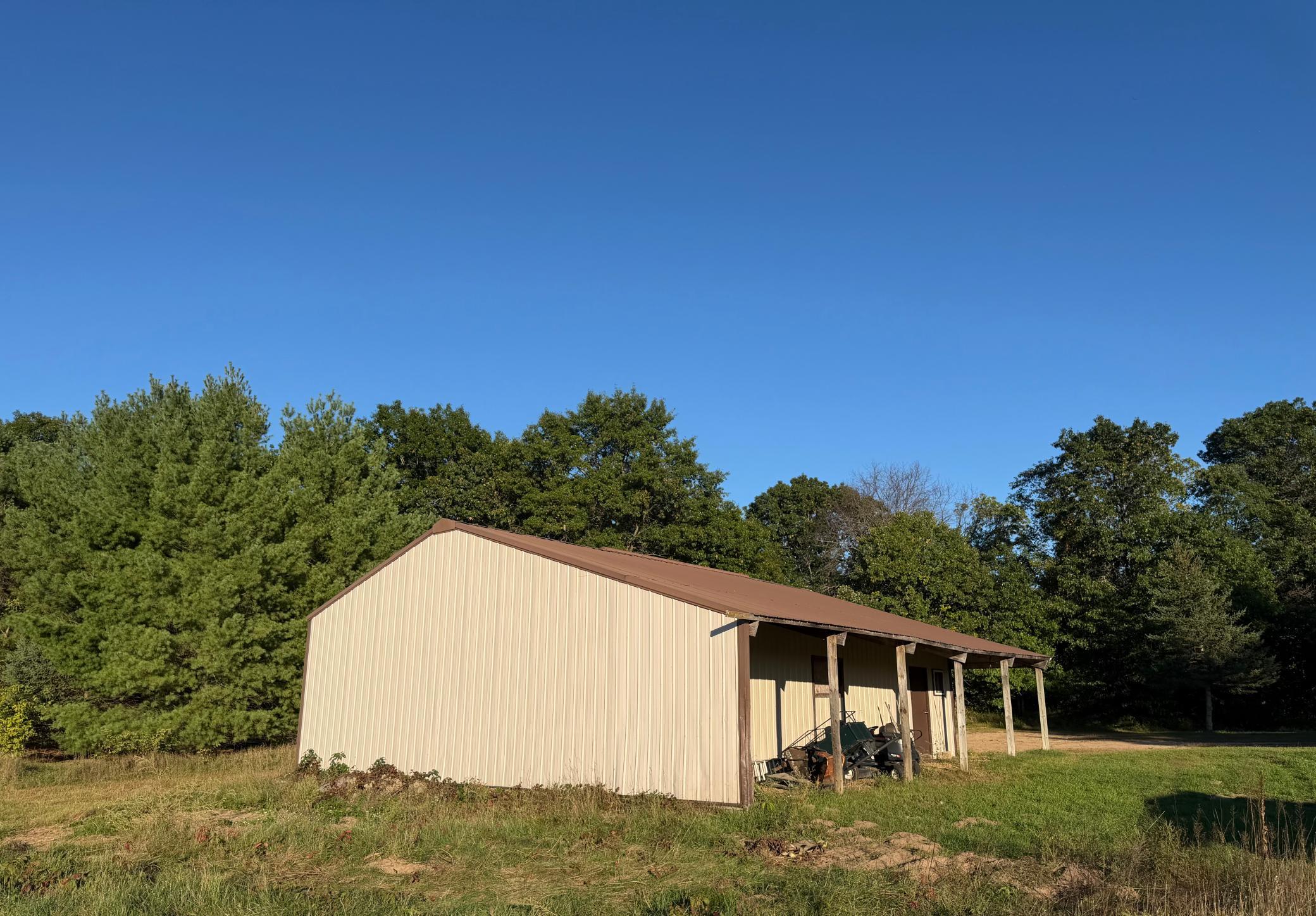 8' lean to off the pole barn