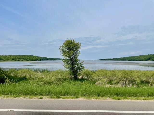 EAST LEAF LAKE
