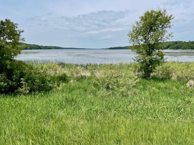 150' LAKE FRONTAGE