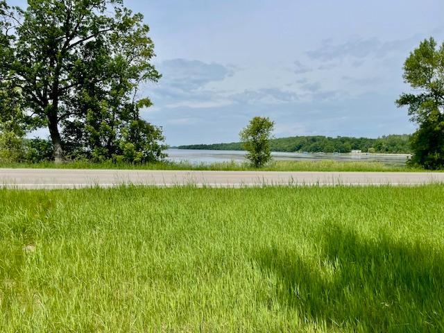 lake front and hunting!