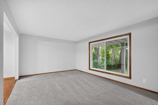 877 120th Avenue NW, Coon Rapids, MN 55448
